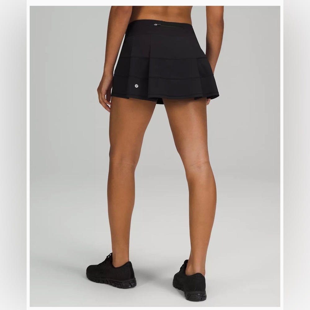 Pace Rival Mid-Rise Skirt